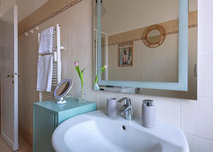 Casa Adele Lovely Mid-century Apartment, Rome